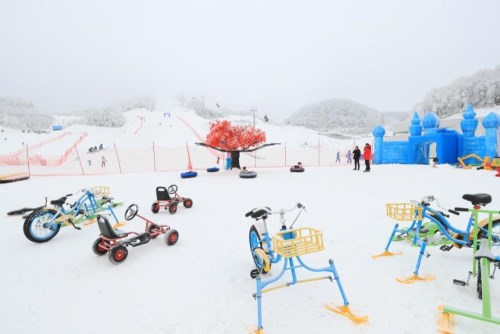 绿葱坡滑雪场
