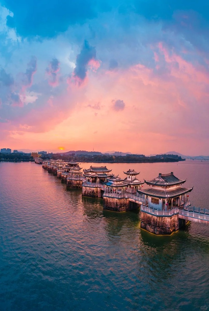 在广济桥上，感受潮州的温暖与历史_1_大乘认知魔方_来自小红书网页版.jpg