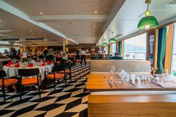 长江奇迹号游轮6FVIP餐厅